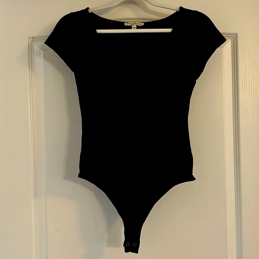 EUC WOMENS EXPRESS BLACK V NECK BODYSUIT MEDIUM